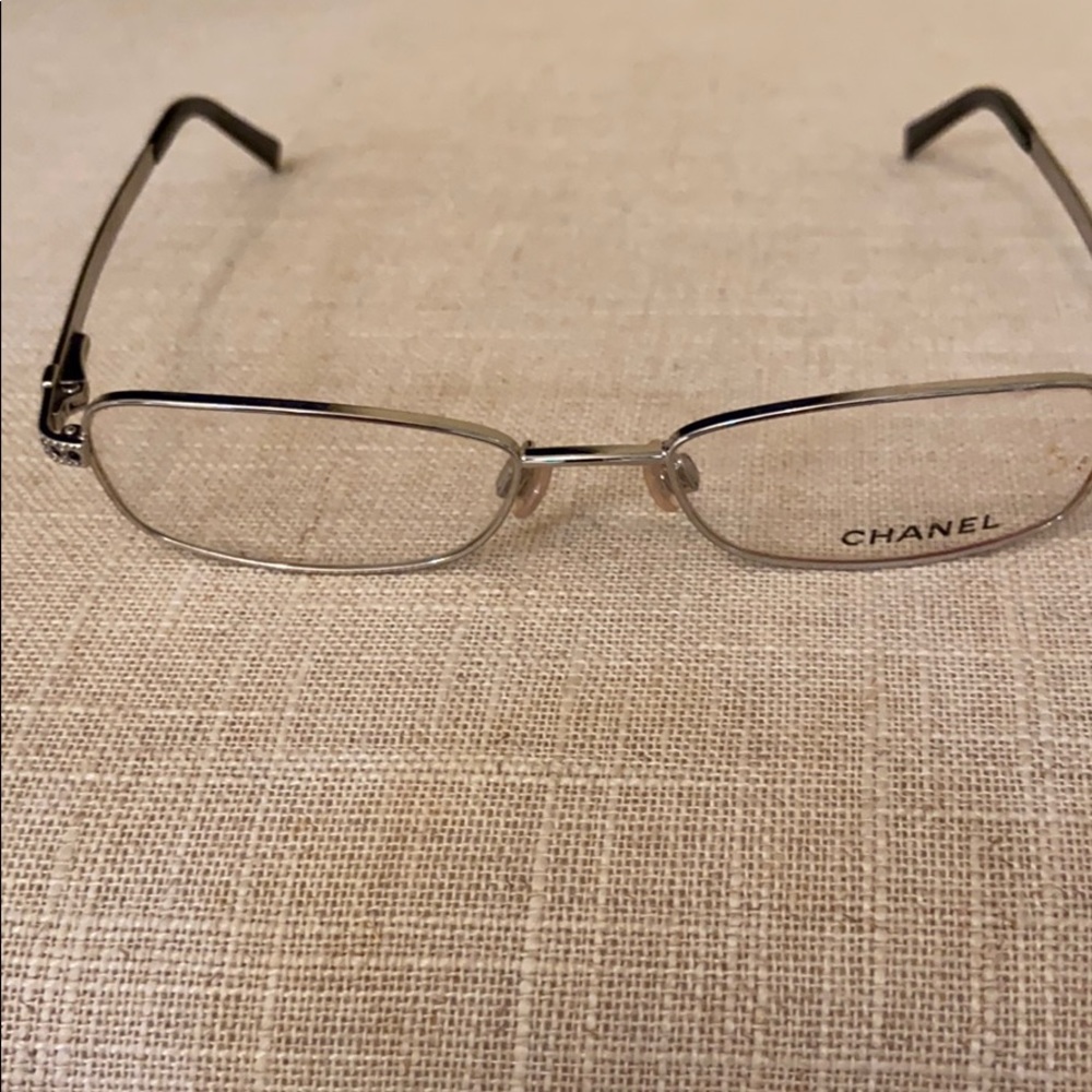 Chanel frames